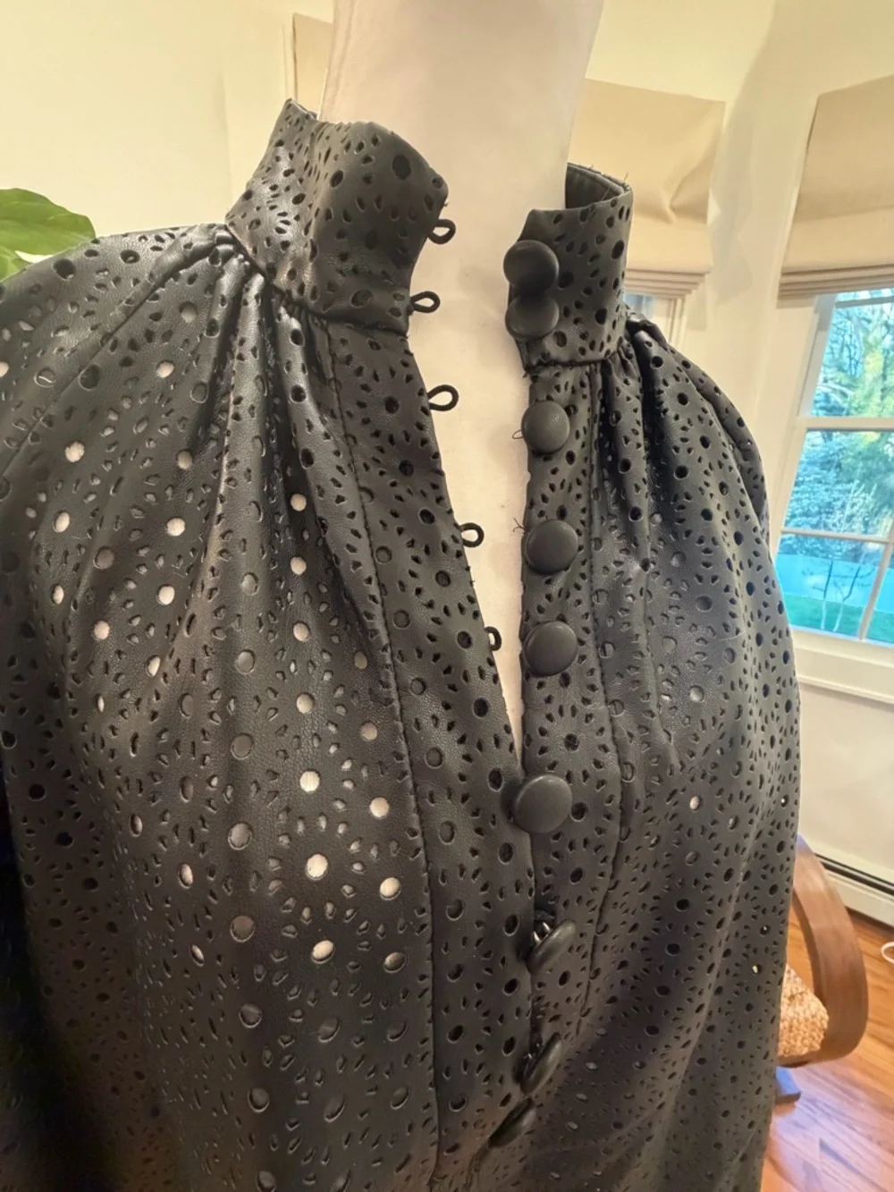 Zara- laser cut black faux leather blouse - Picture 2 of 6